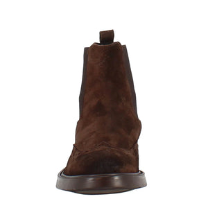 Chelsea boot in brown suede with rubber sole in just €205.00