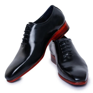 Wholecut Oxford - Black in just £184.99