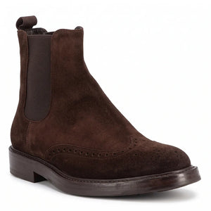 Chelsea boot in brown suede with rubber sole in just €205.00
