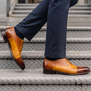 Elegant men's brown and yellow oxford in leather and red lining in just £189.99