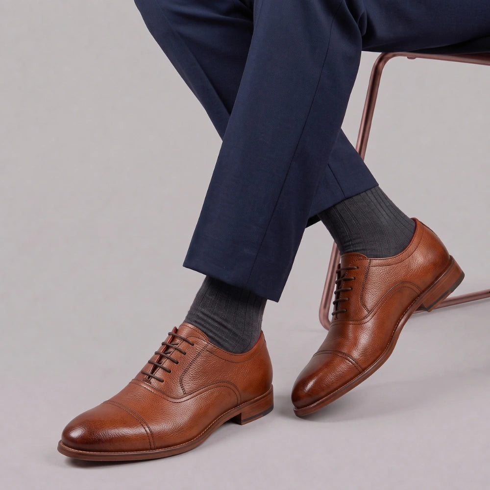 Men's elegant vintage brown oxford shoe in leather