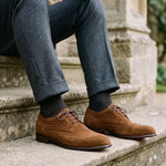 Eleganter brauner Wildleder-Derby für Herren