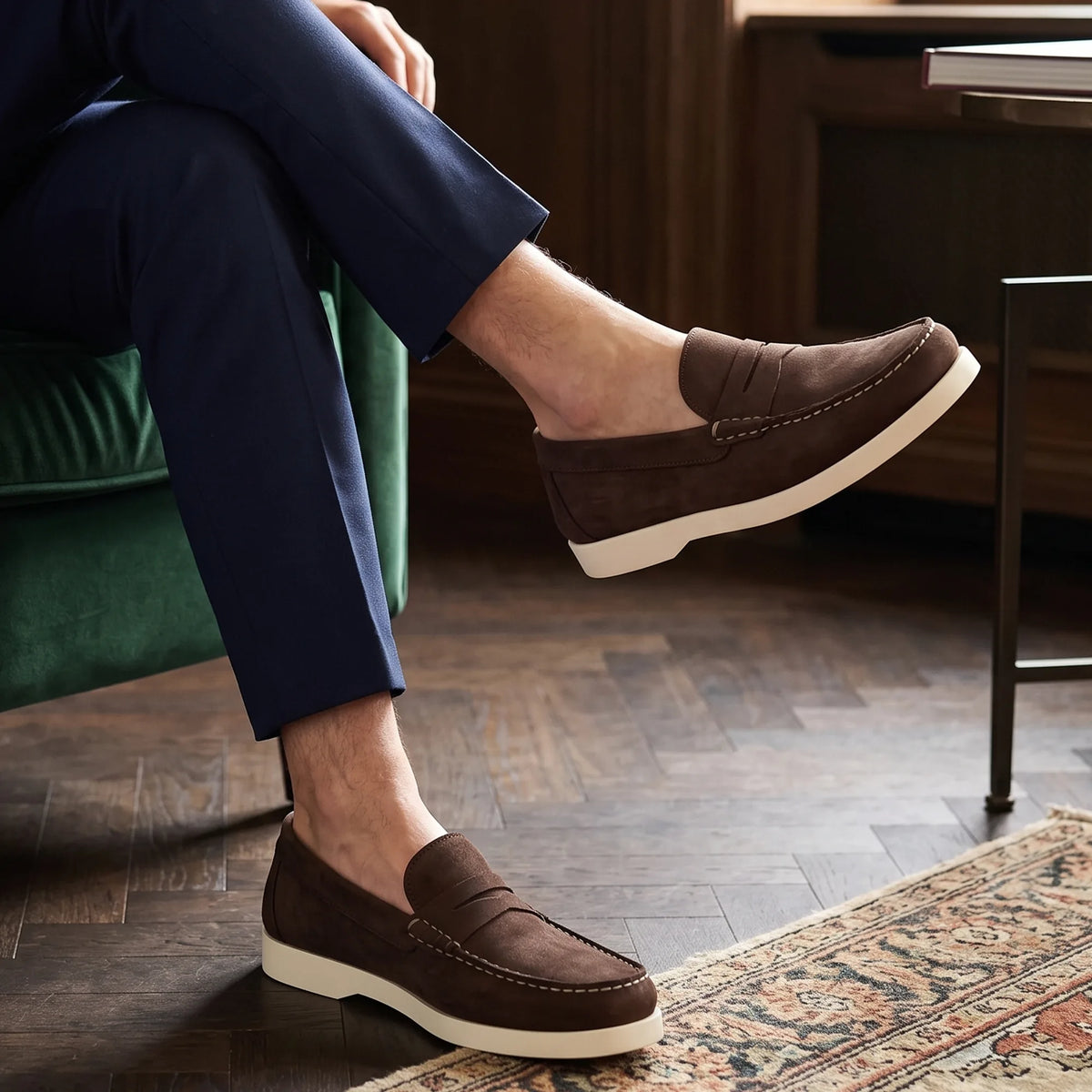 Mocassin bateau décontracté pour homme en cuir marron foncé