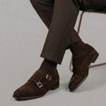 Chaussure à double boucle pour homme en daim marron foncé
