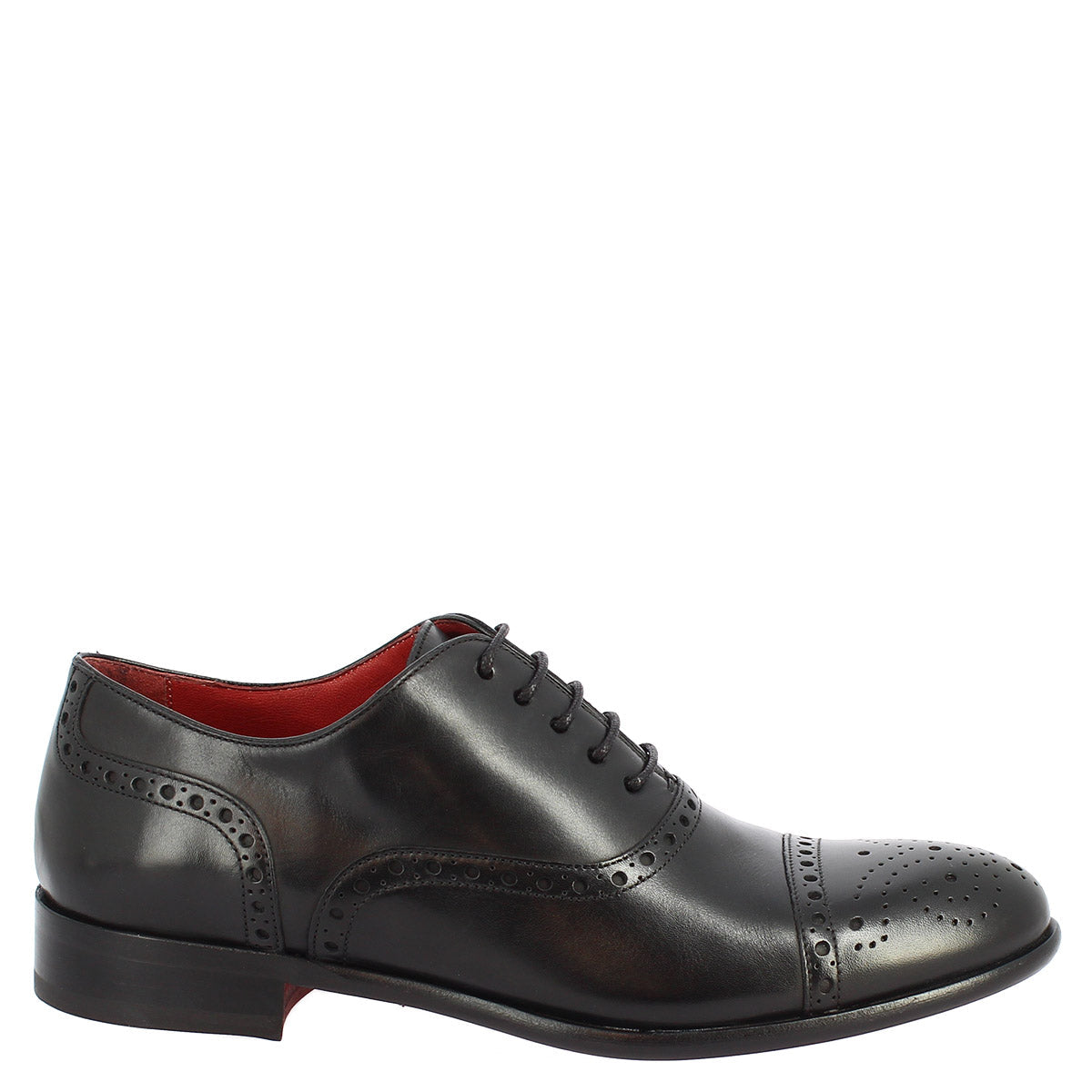 Men's lace-up shoes handmade in black leather