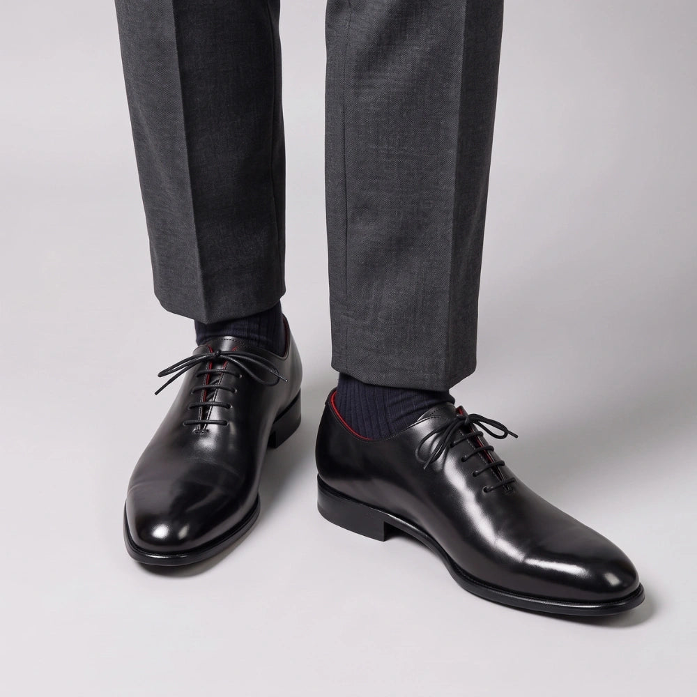 Men's elegant black wholecut leather oxford