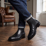Bottine Chelsea avec détails brogue pour homme en cuir noir avec élastique