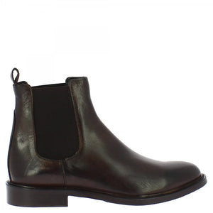 Classic men's handmade ankle boots in brown leather in just €232.99
