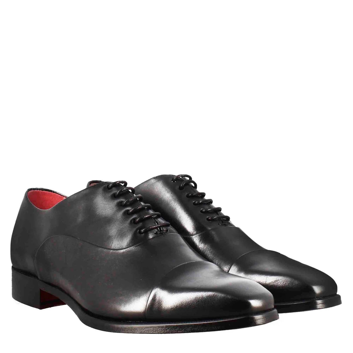 French-Toe-Schuhe aus schwarzem Leder