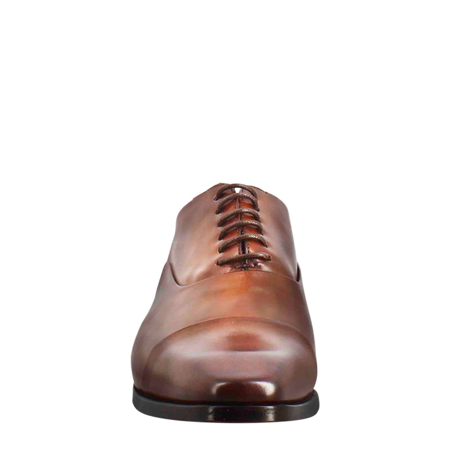 Oxford shoes with toe cap in brandy-colored leather