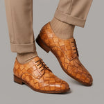 Derby homme élégant vintage en cuir tressé couleur tan