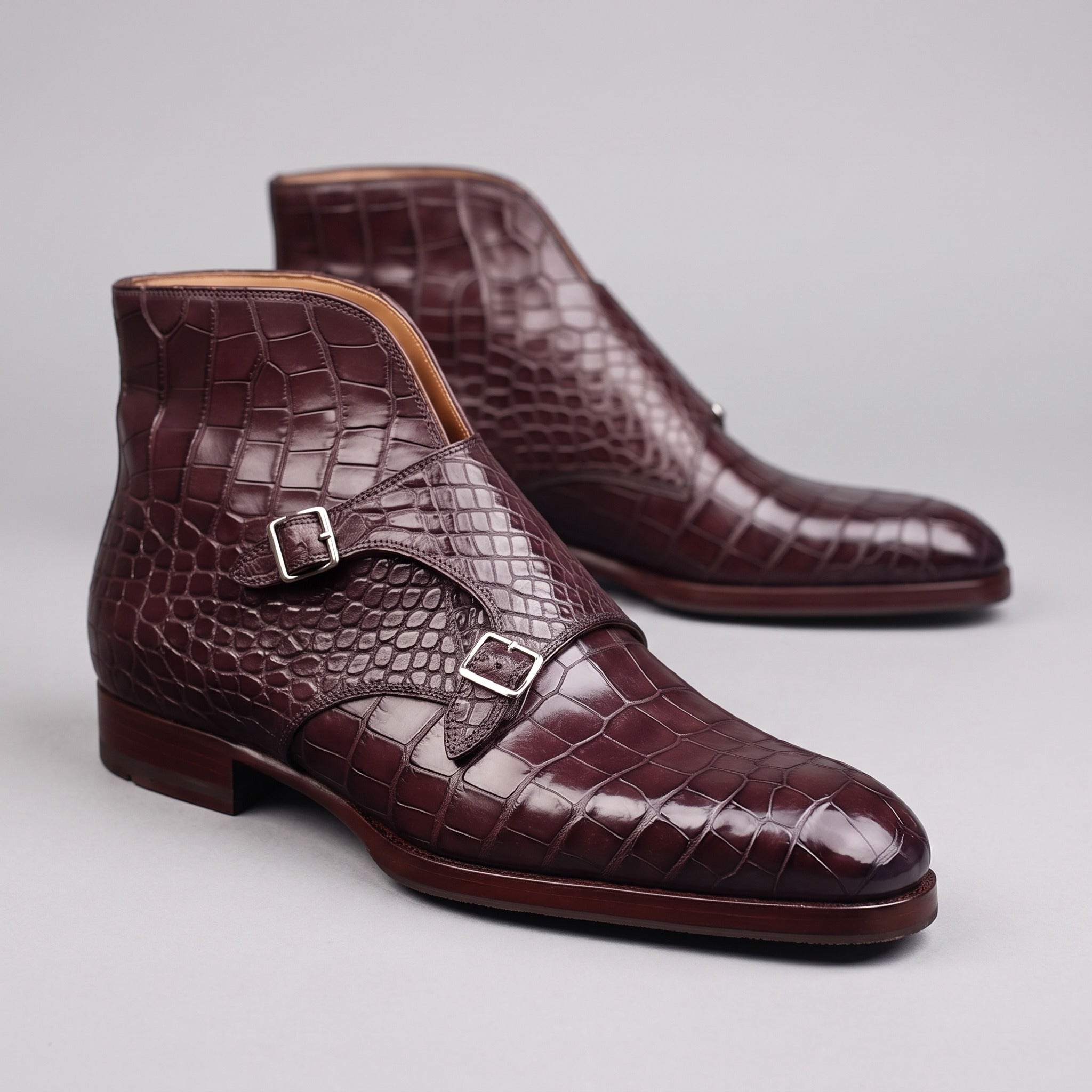 Bottes en cuir à texture d'alligator marron foncé pour hommes
