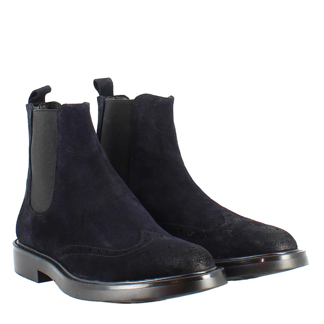 Chelsea boot in blue suede with rubber sole in just €205.00