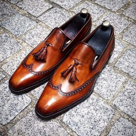 Men's Brown Patina Leather Wingtip Oxford Tassel Loafers in just €184.99