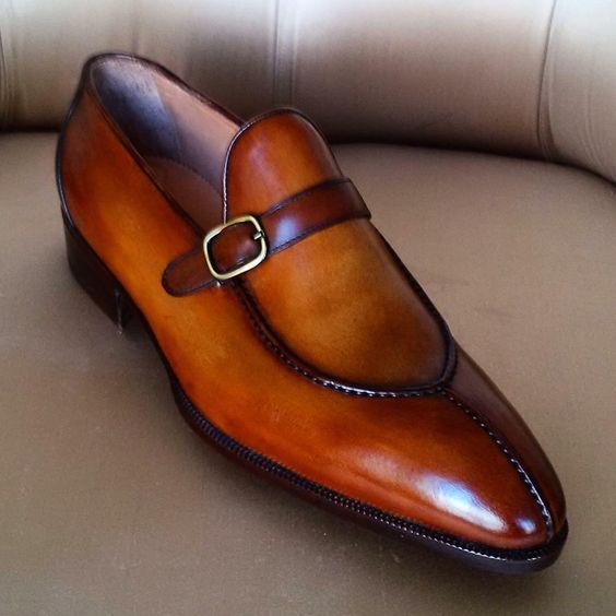 Braune Loafer mit Monk-Schnalle aus Patina-Leder für Herren
