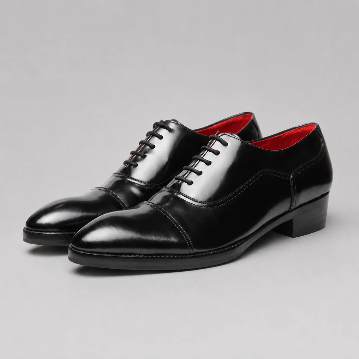Captoe Oxford - Black in just £184.99