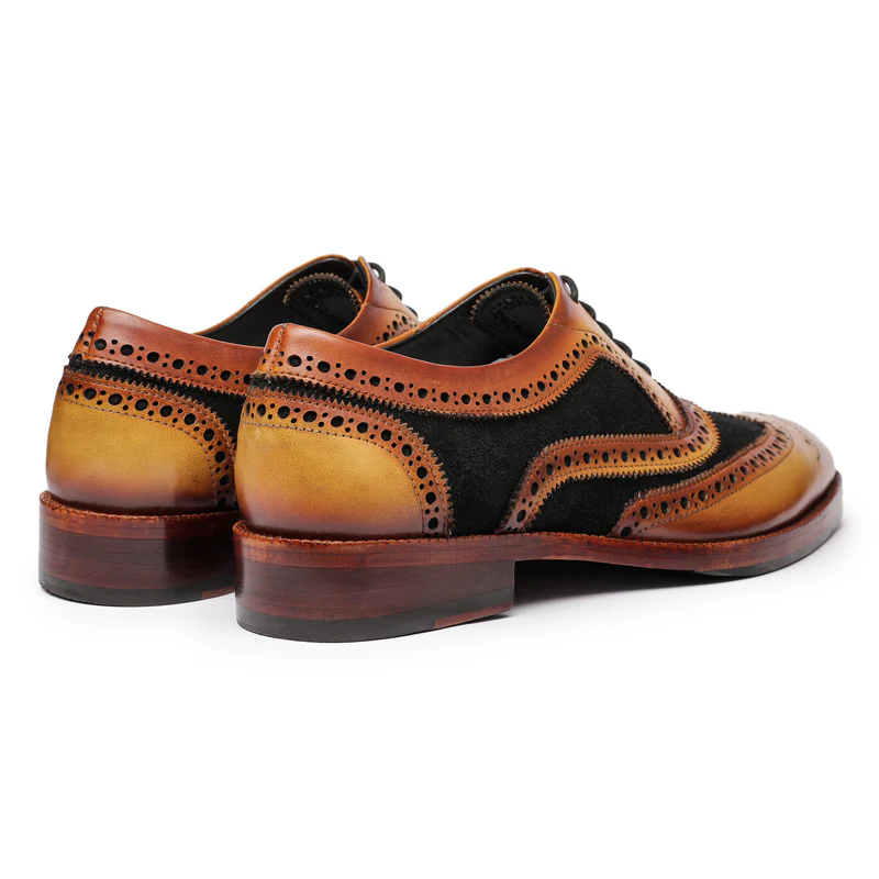 Wingtip Brogue Oxford- Tan Black Suede in just €184.99