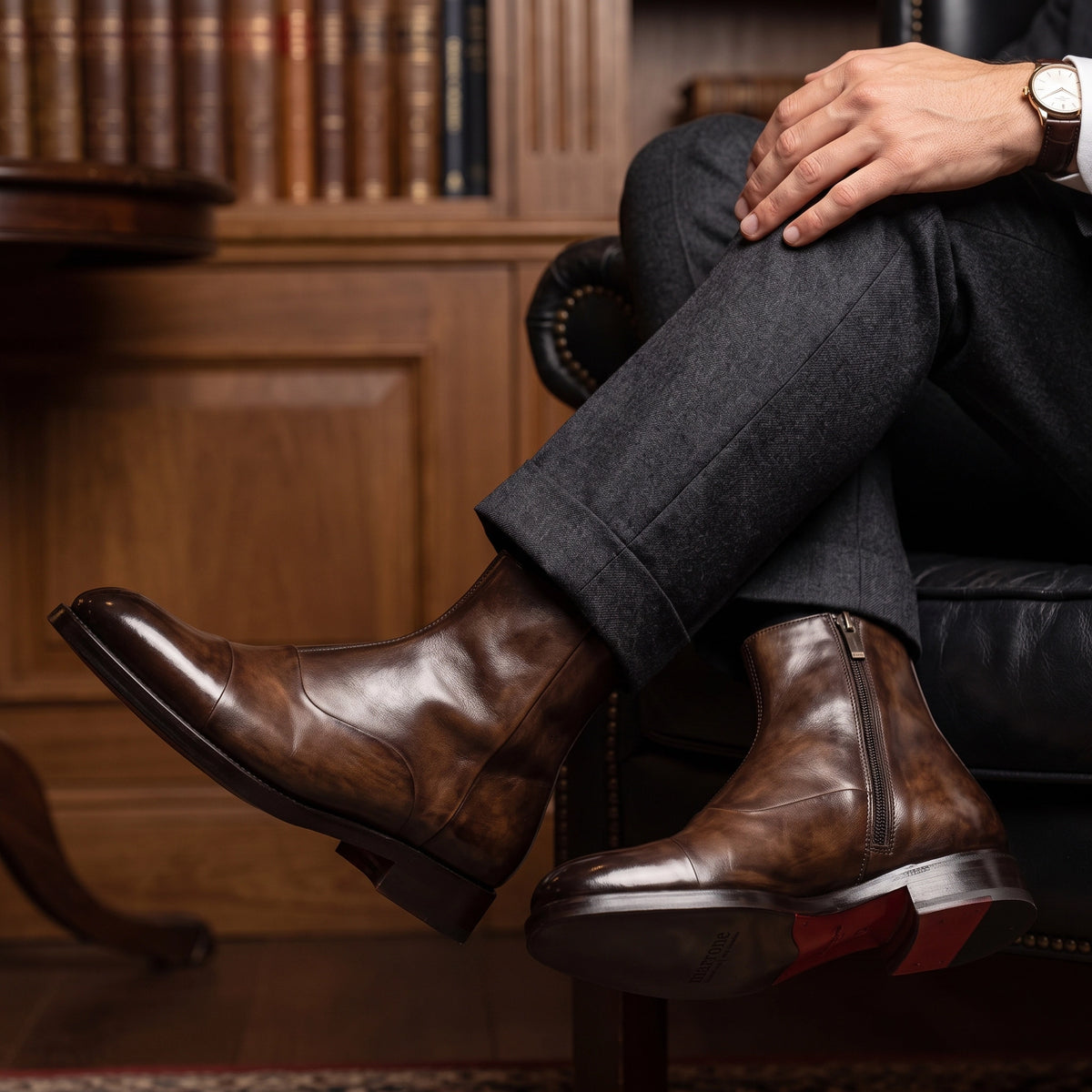 High men's ankle boot in chocolate-colored leather with zip closure