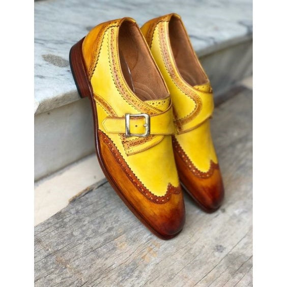 Chaussures à boucle en cuir marron et jaune pour hommes faites à la main