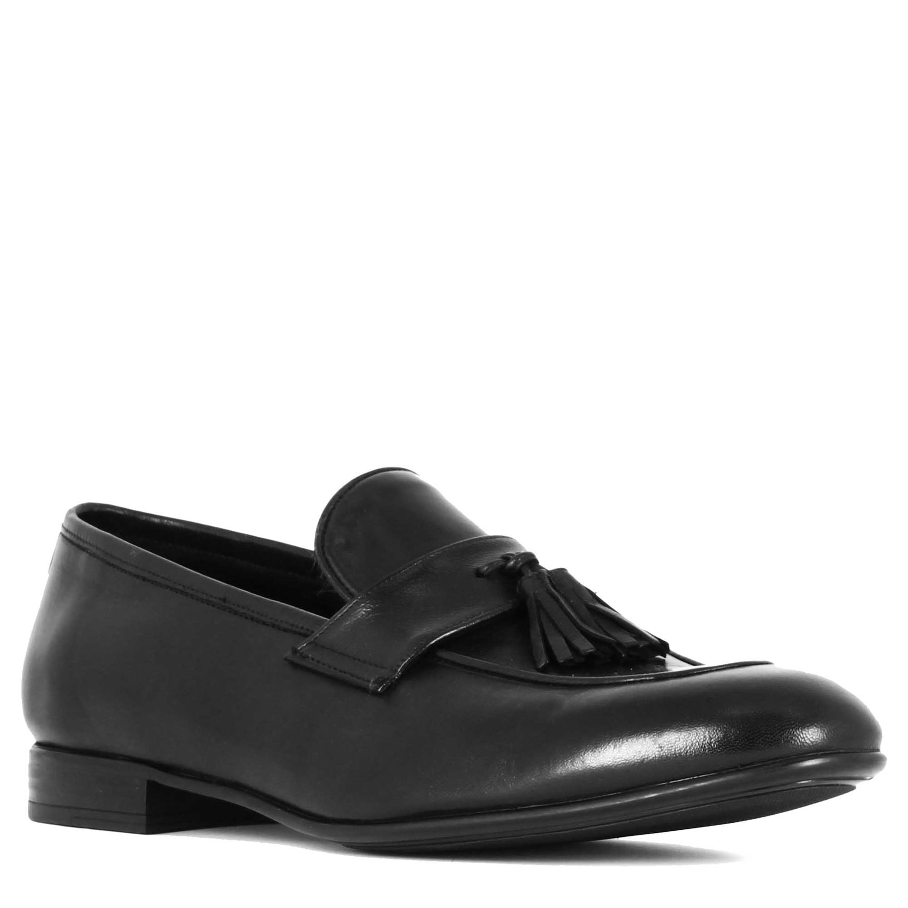 Eleganter Herren-Loafer aus weichem schwarzem Leder mit Quasten