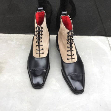 Beige und schwarze Wildlederstiefel für Herren