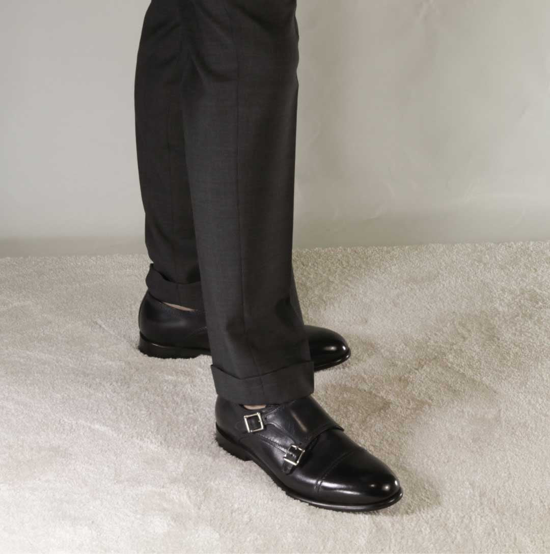 Men's double buckle shoe in dark blue smooth leather